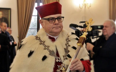 Jak odnaleźć sens studiów w świecie AI i niżu demograficznego? Wywiad z ks. prof. Sławomirem Stasiakiem