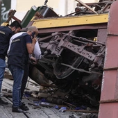 Zerwana lina prawdopodobną przyczyną wypadku kolejki Gloria w Lizbonie