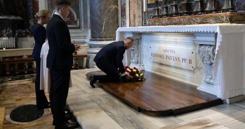 O godz. 11 prezydent Nawrocki zostanie przyjęty przez Papieża