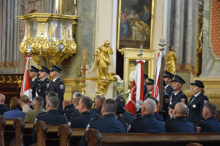 Radość i służba celników