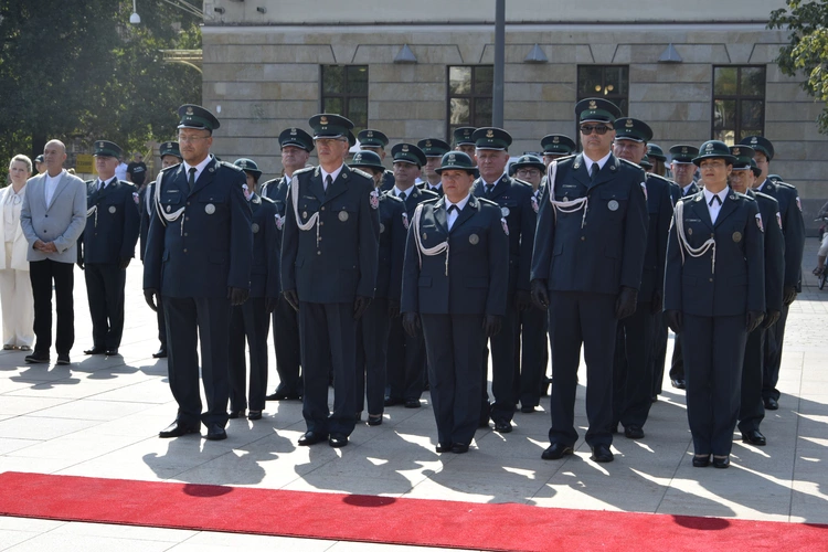 Radość i służba celników