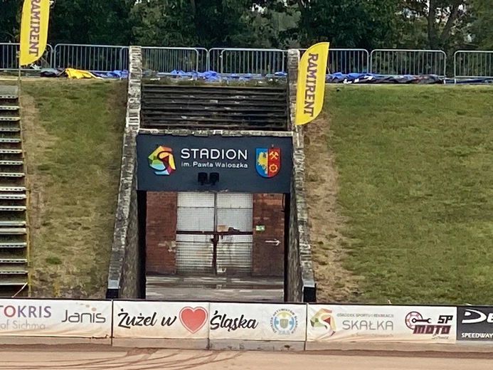 Świętochłowice. Stadion imienia Pawła Waloszka zyska nowe trybuny