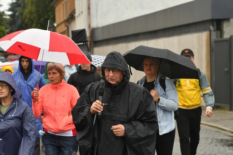 Z Bytomia Odrzańskiego na Górę Świętej Anny