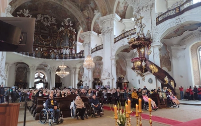 Jubileuszowe spotkanie osób niepełnospranych