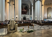 Katowice. Jubileuszowa pielgrzymka dekanatów