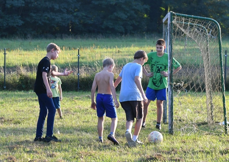 "Misja 47 godzin z ojcem..." w Gębicach