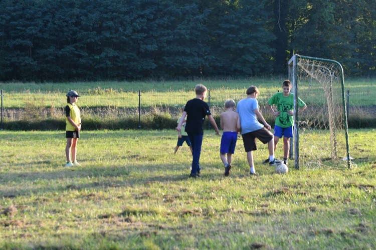 "Misja 47 godzin z ojcem..." w Gębicach
