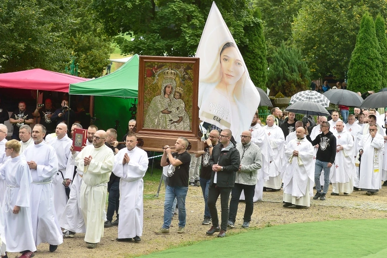 Gietrzwałd. Ogólnopolskie Spotkanie Ruchu Wojowników Maryi