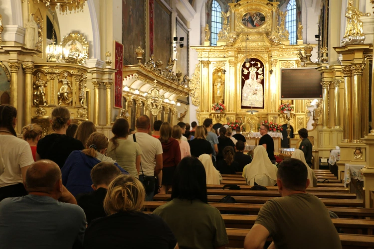 V Młodzieżowa Pielgrzymka z Płońska do Czerwińska n. Wisłą 
