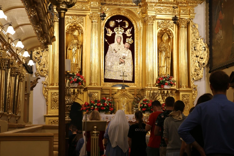 V Młodzieżowa Pielgrzymka z Płońska do Czerwińska n. Wisłą 