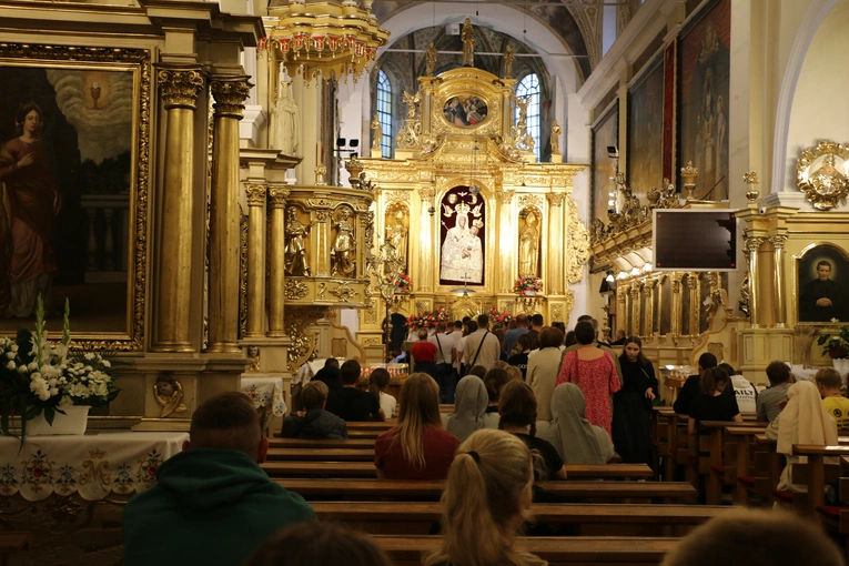 V Młodzieżowa Pielgrzymka z Płońska do Czerwińska n. Wisłą 