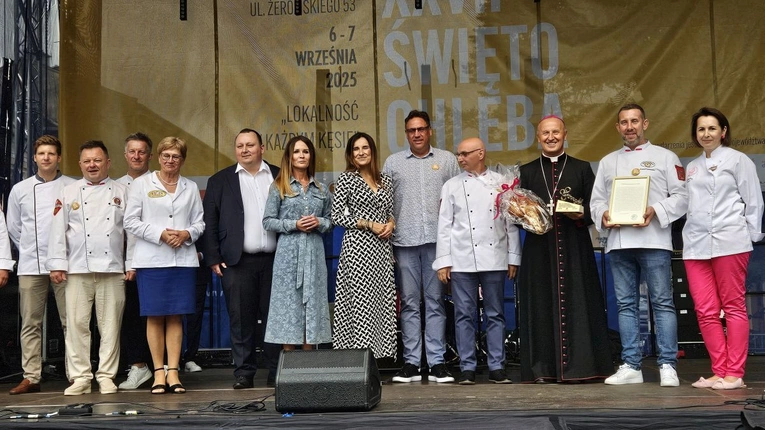 Bp Solarczyk modlił się za piekarzy