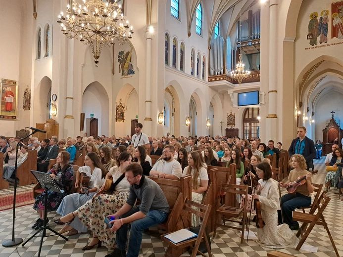 Jadowniki. Pooazowy dzień wspólnoty