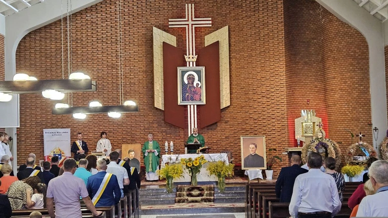 Męski Różaniec w parafii Pelagów