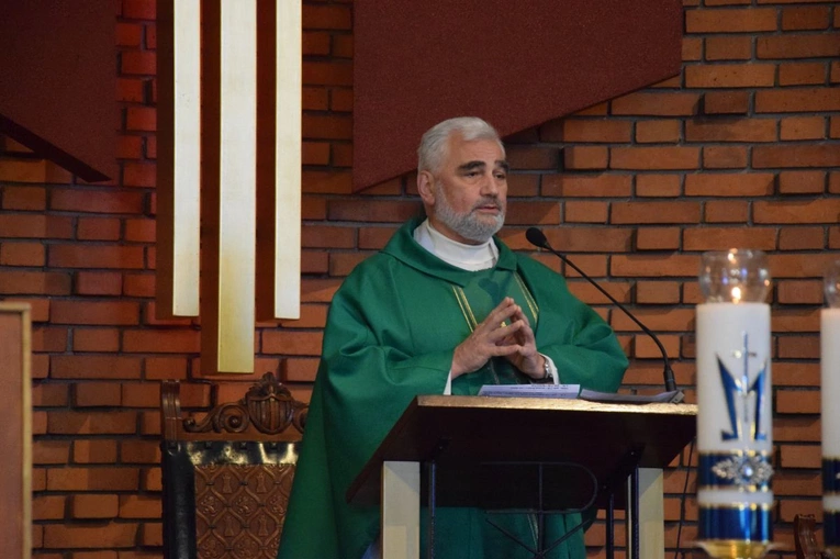 Męski Różaniec w parafii Pelagów