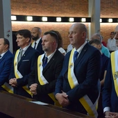 Męski Różaniec w kościele w Pelagowie