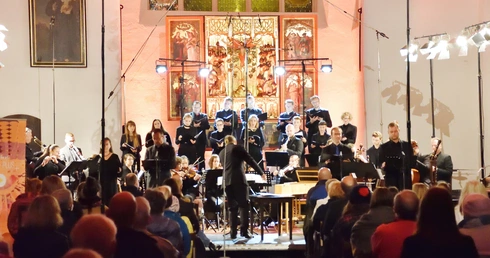 Dawne dźwięki nad Motławą - festiwal ORGANy Plus+ 2025