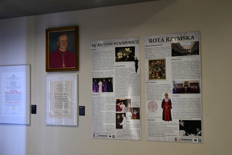 Konsekracja ołtarza w katedrze