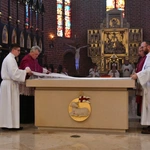 Konsekracja ołtarza w katedrze