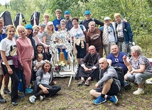 Pielgrzymi z Płocka wyruszyli w drogę pod hasłem „Z Maryją w pielgrzymce nadziei”. Ich wędrówka była w tym roku szczególnym znakiem trwającego jubileuszu 950-lecia diecezji płockiej i Kościoła powszechnego. 
