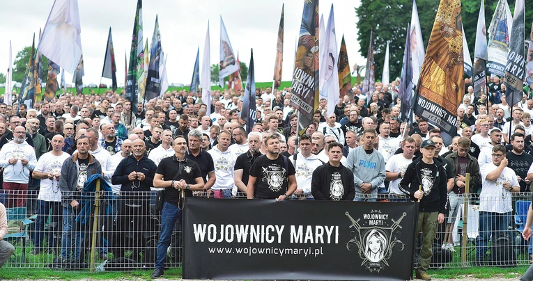 Spotkanie rozpoczęła modlitwa różańcowa. Zgromadzeni rozważali czwartą tajemnicę chwalebną.