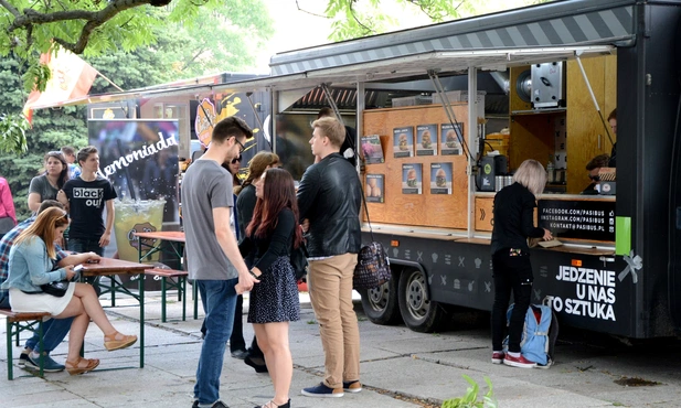 Sezonowa gastronomia mocno zadłużona