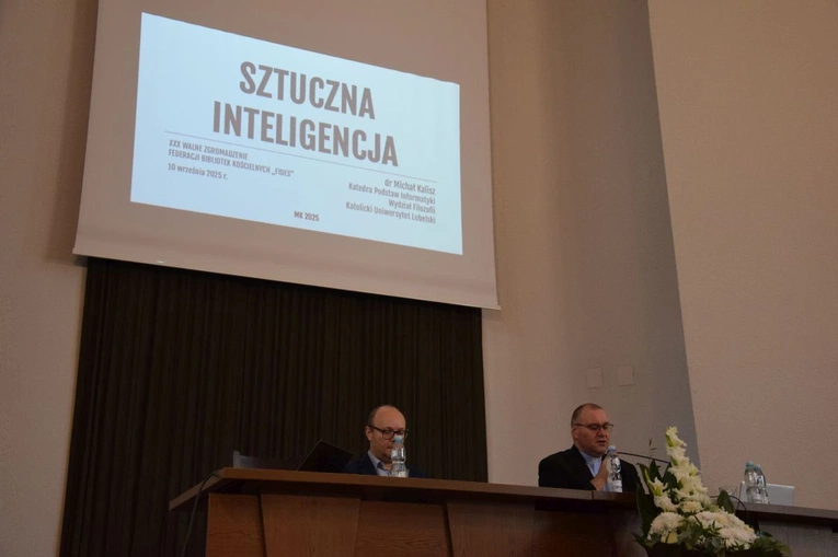 Sztuczna inteligencja zagrożeniem dla bibliotekarzy?