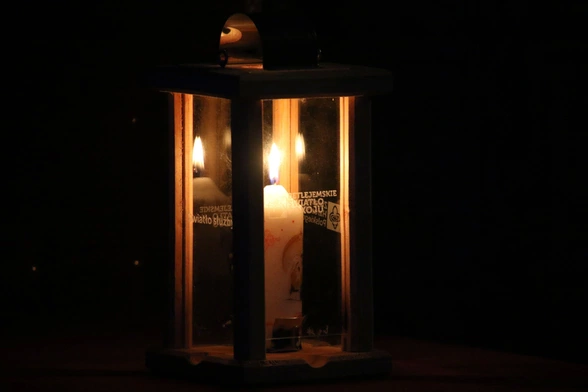 Wokół ciemno? Ty świeć