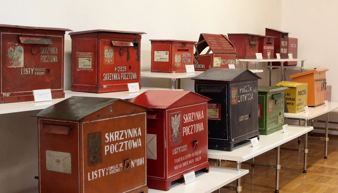 Spotkania z filatelistyką: Skrzynka pocztowa