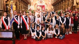 "Macie szansę zmieniać ten świat". Szkoły katolickie zainaugurowały nowy rok szkolny