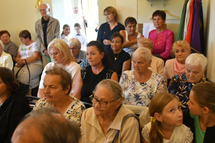 Biskup poświęcił kapilicę w Ciepielowie k. Nowej Soli