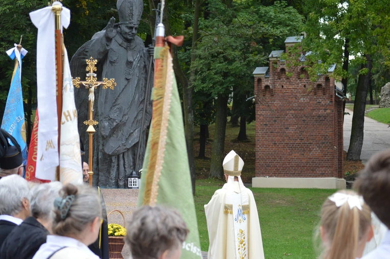 Odpust w Piekarach Śląskich - poświęcenie kaplic