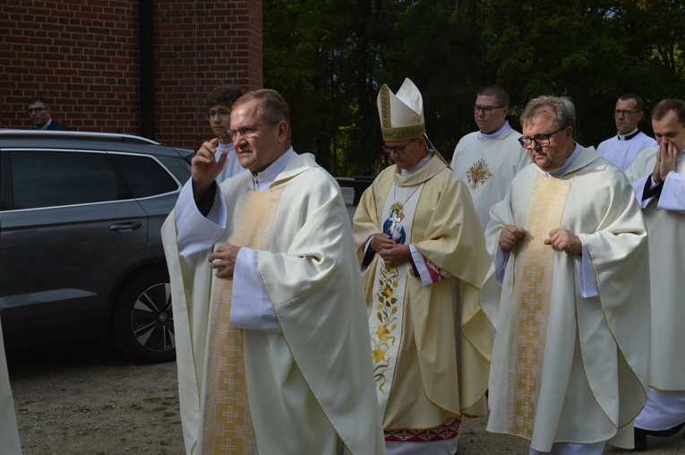 Odpust w Piekarach Śląskich - poświęcenie kaplic