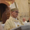 Abp Przybylski w Piekarach Śl.: Dziękuję za to, że witacie mnie jak w domu