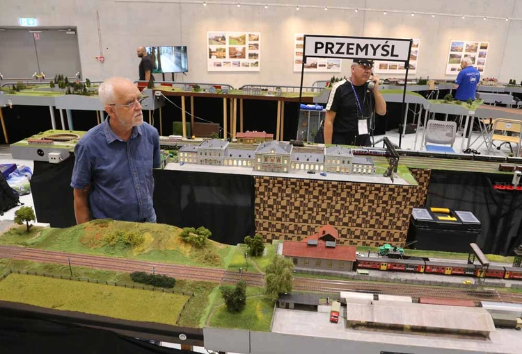 Jubileusz Krakowskiego Klubu Modelarzy Kolejowych
