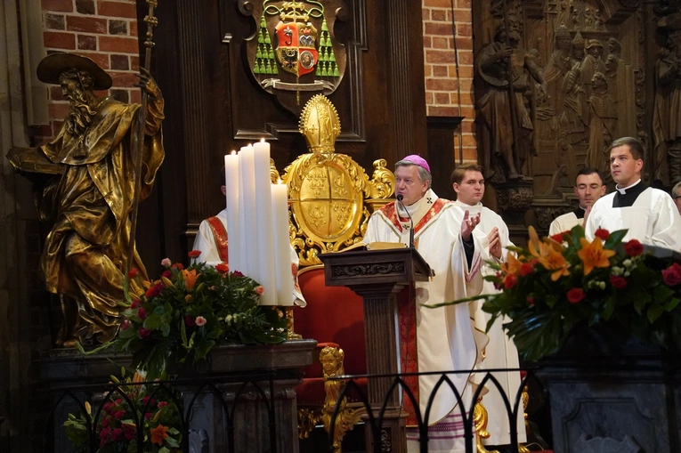 Początek plenarnych obrad synodu archidiecezji wrocławskiej
