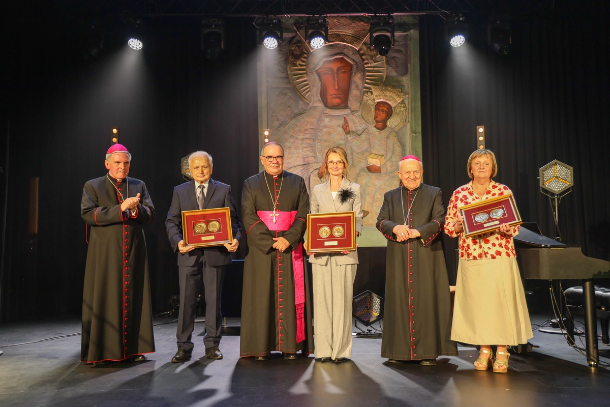 Sandomierz nagrodził "dobre drzewa"