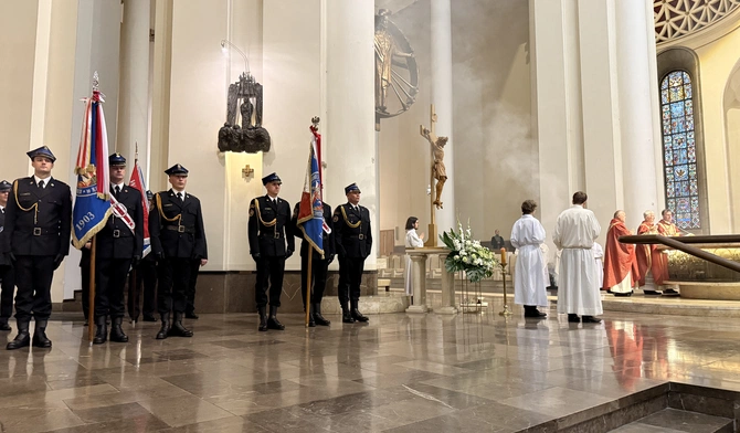 Bp Szkudło: Krzyż w sercu człowieka zawsze jest kluczem do wolności 
