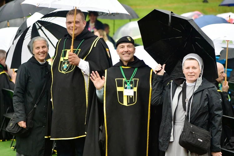 Pielgrzymki piesze do Gietrzwałdu