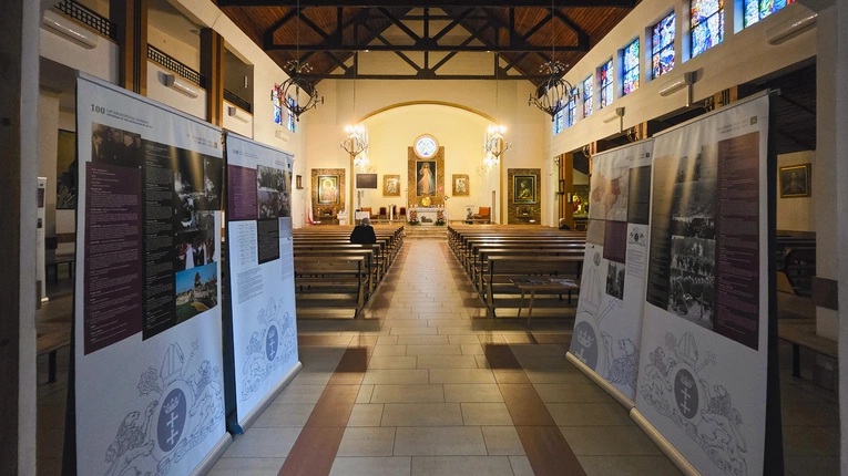 Mobilna wystawa z okazji 100-lecia archidiecezji gdańskiej