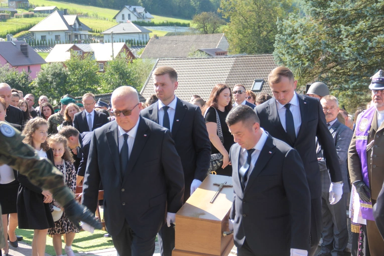 Krużlowa. Pogrzeb śp. Stanisława Barana w 86 lat od jego śmierci