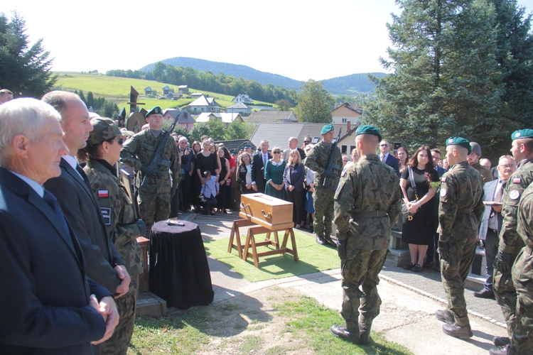 Krużlowa. Pogrzeb śp. Stanisława Barana w 86 lat od jego śmierci
