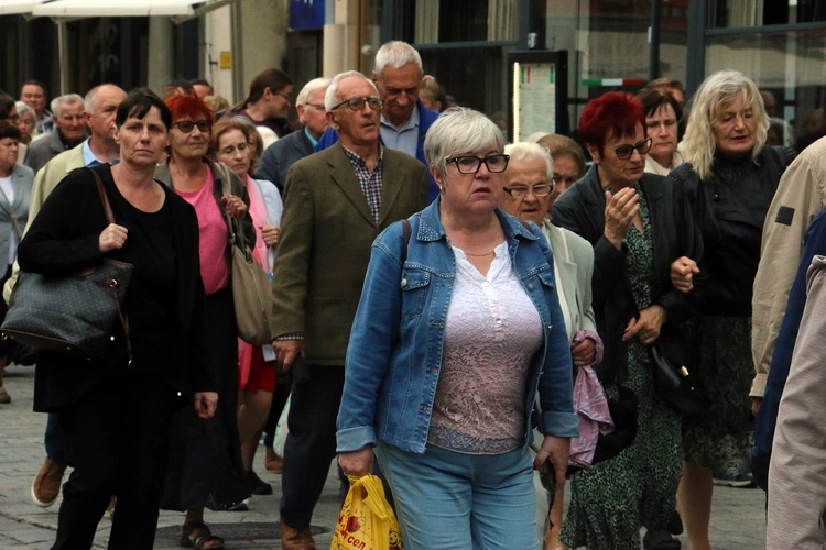 Procesja z relikwiami św. Doroty i św. Stanisława we Wrocławiu 2025