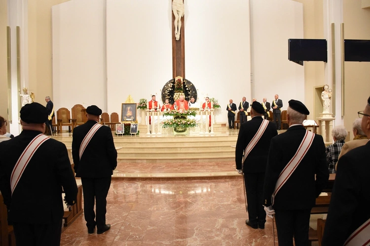 Eucharystia pod przewodnictwem bp. Szlachetki