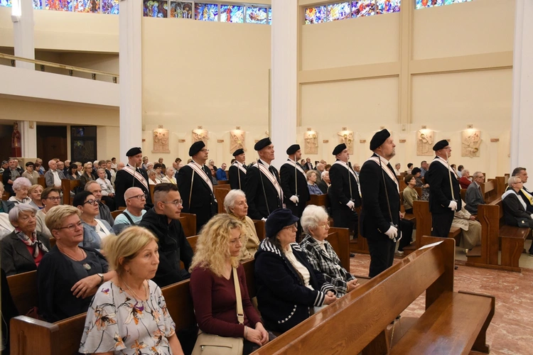 Eucharystia pod przewodnictwem bp. Szlachetki