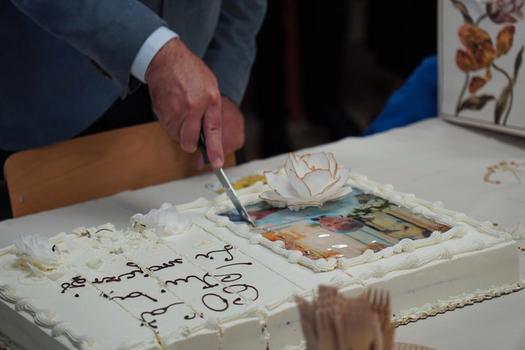 Od 60 lat pełni służbę przy ołtarzu