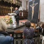 Ks. Waldemar Chrostowski o krzyżu w Starym i Nowym Testamencie