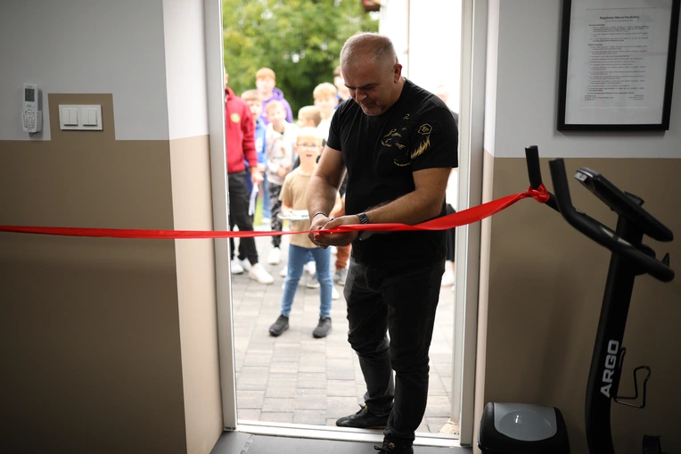 Otwarcie siłowni parafialnej w Słupi