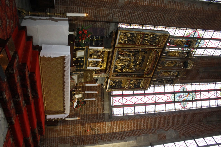 Uroczystość Podwyższenia Krzyża Świętego w Duszpasterstwie Wiernych Tradycji Łacińskiej