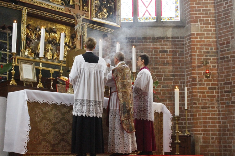 Uroczystość Podwyższenia Krzyża Świętego w Duszpasterstwie Wiernych Tradycji Łacińskiej